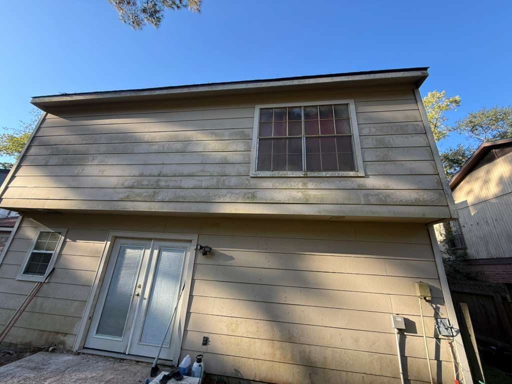 Pressure & soft washing — Before